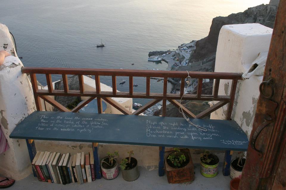 1447973370-1447973370_goodreads_misc